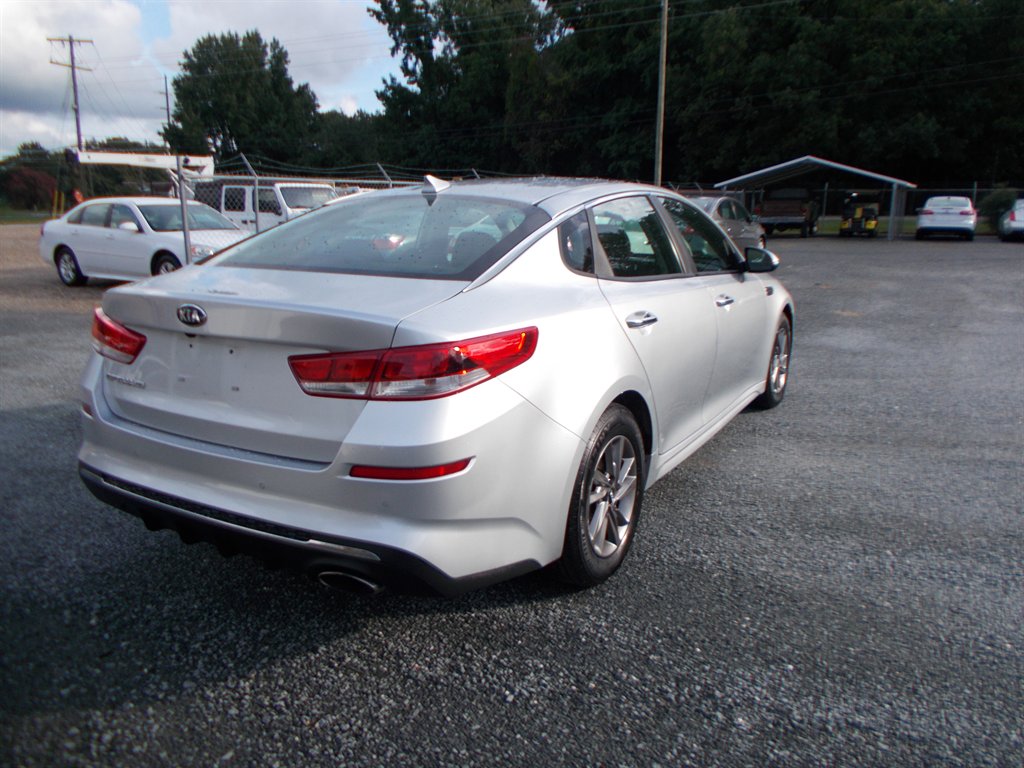 2020 Kia Optima - $10,000
