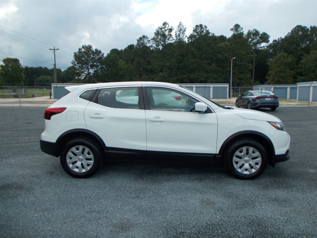 2018 Nissan Rogue - $10,500