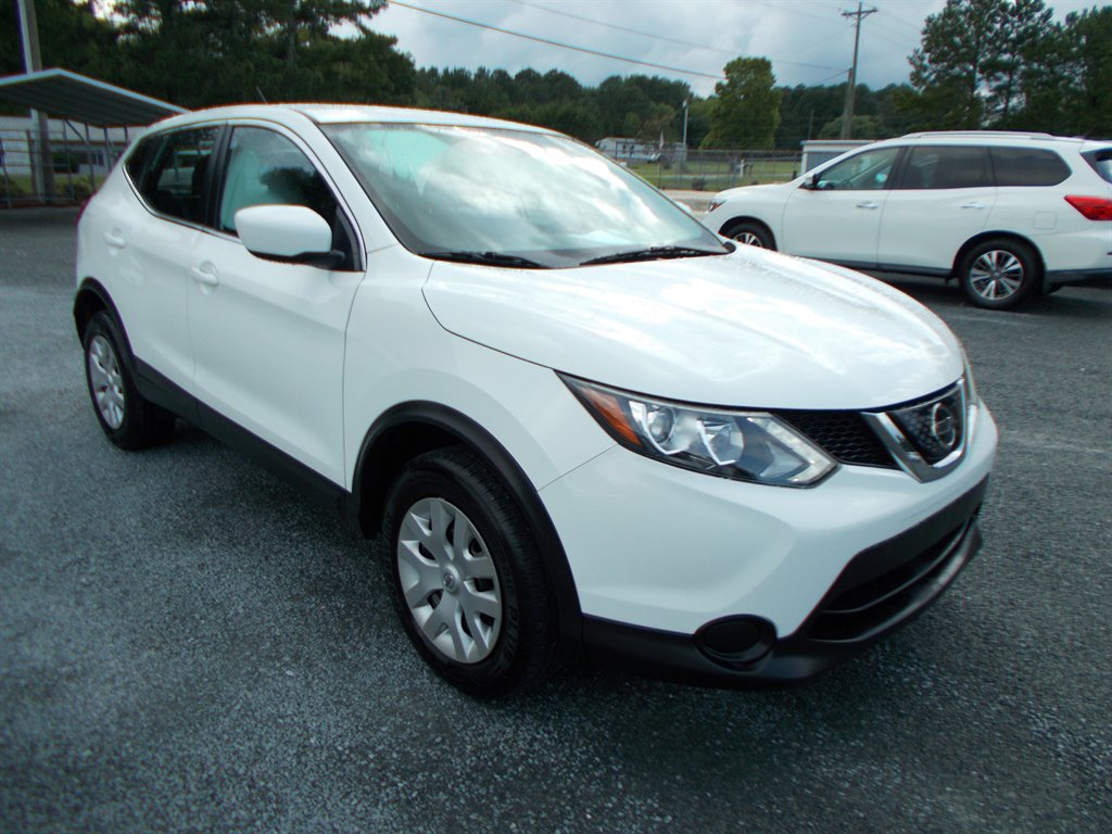 2018 Nissan Rogue - $10,500