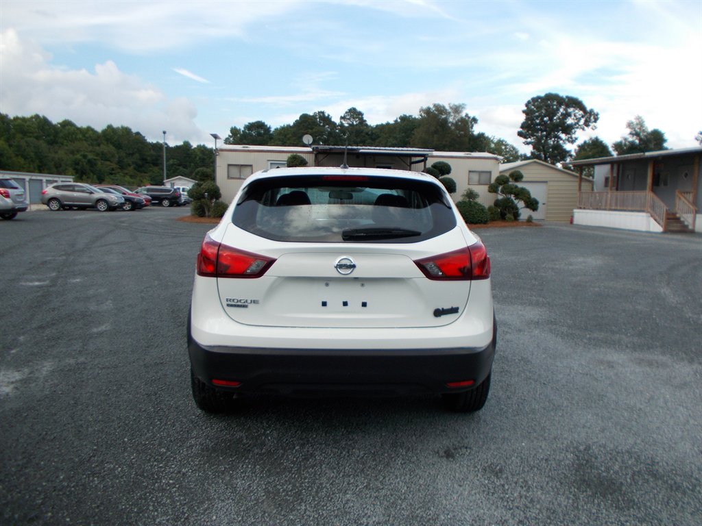 2018 Nissan Rogue - $10,500