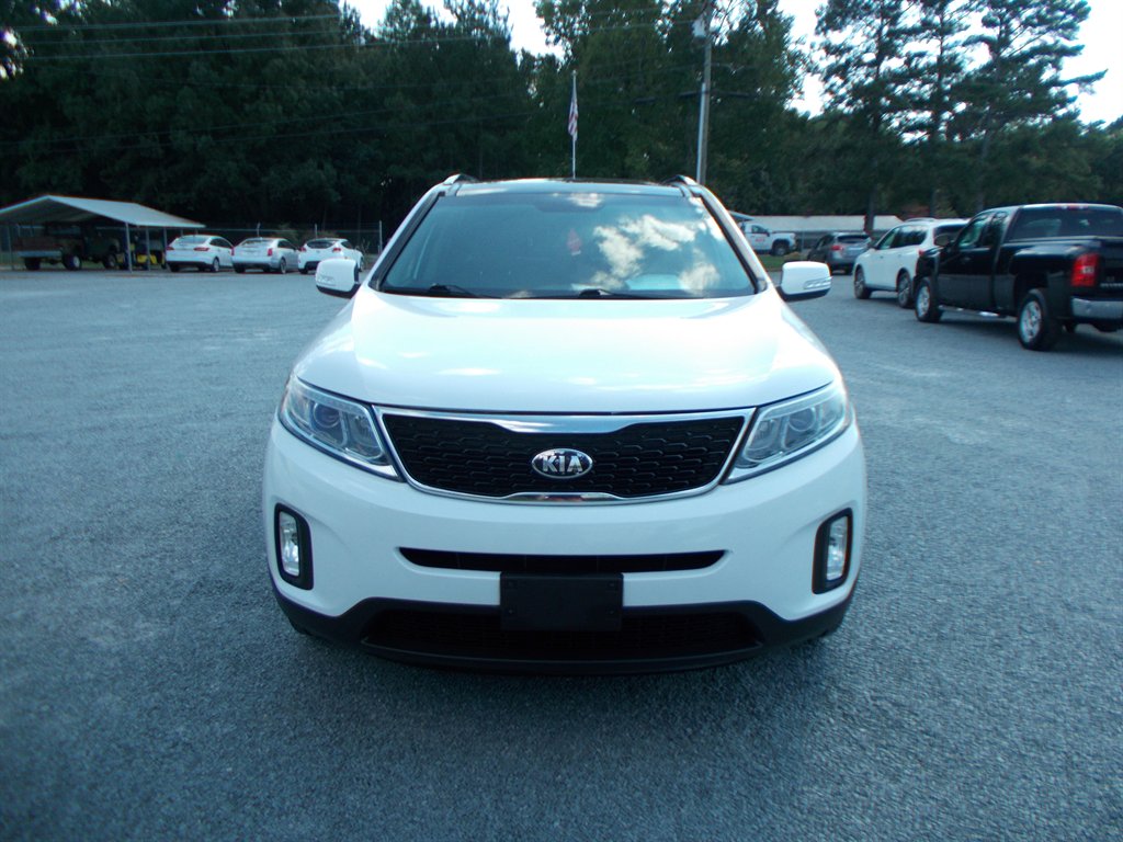 2015 Kia Sorento - $11,000