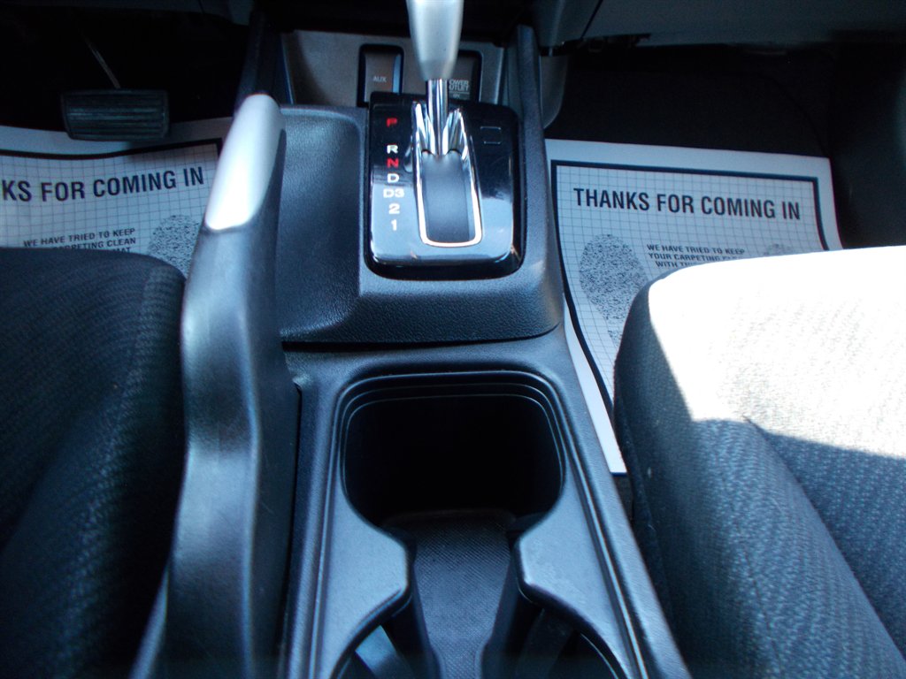 2013 Honda Civic - $9,000