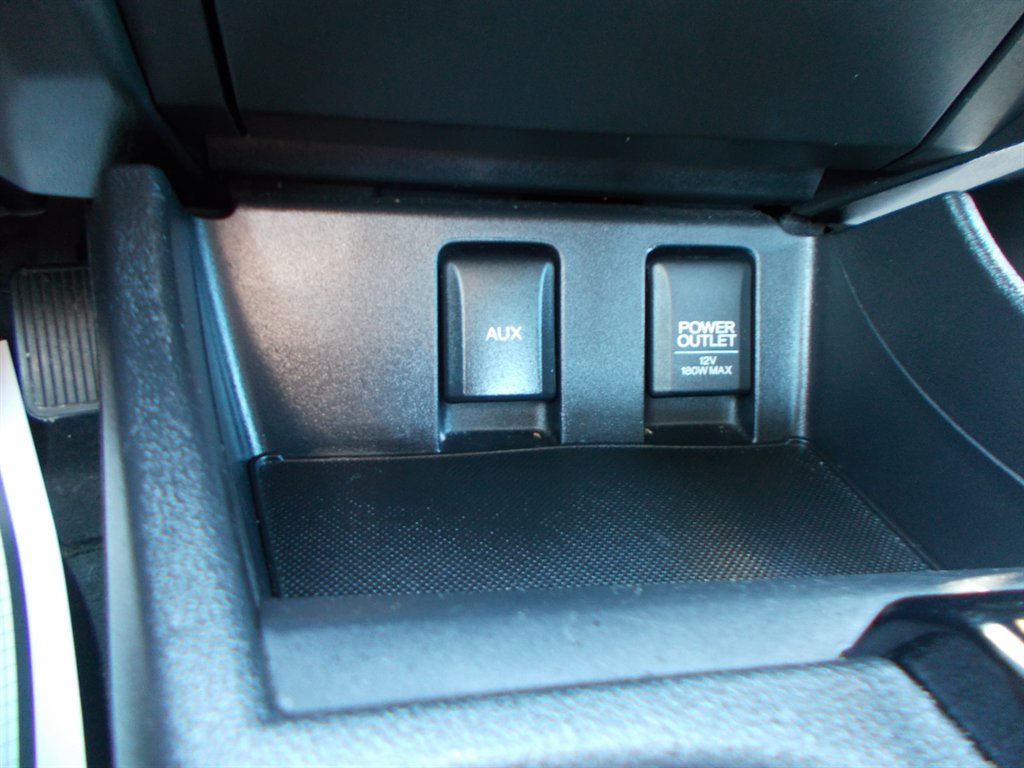2013 Honda Civic - $9,000