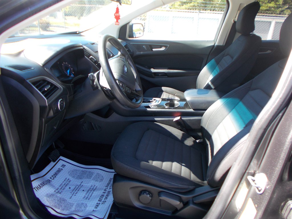 2016 Ford Edge - $9,500