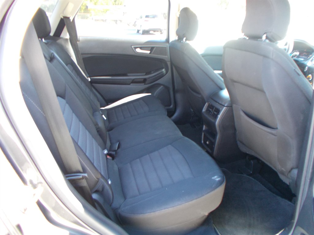 2016 Ford Edge - $9,500