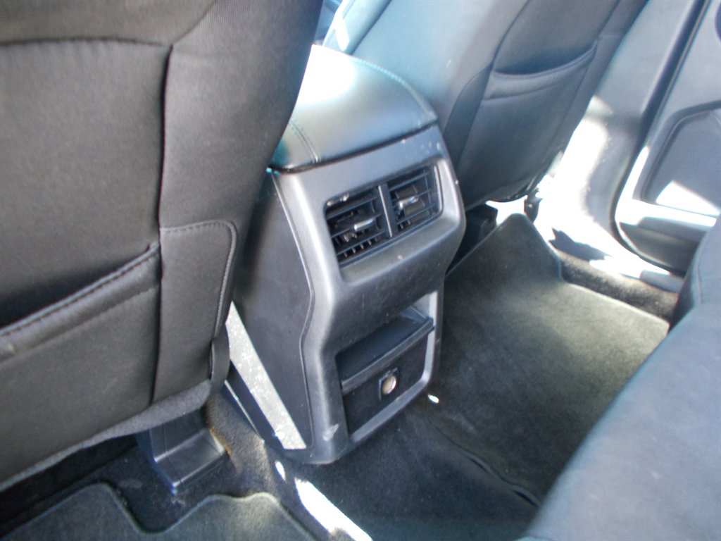 2016 Ford Edge - $9,500