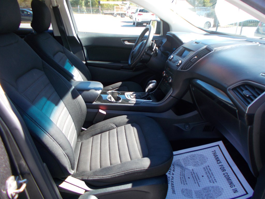 2016 Ford Edge - $9,500
