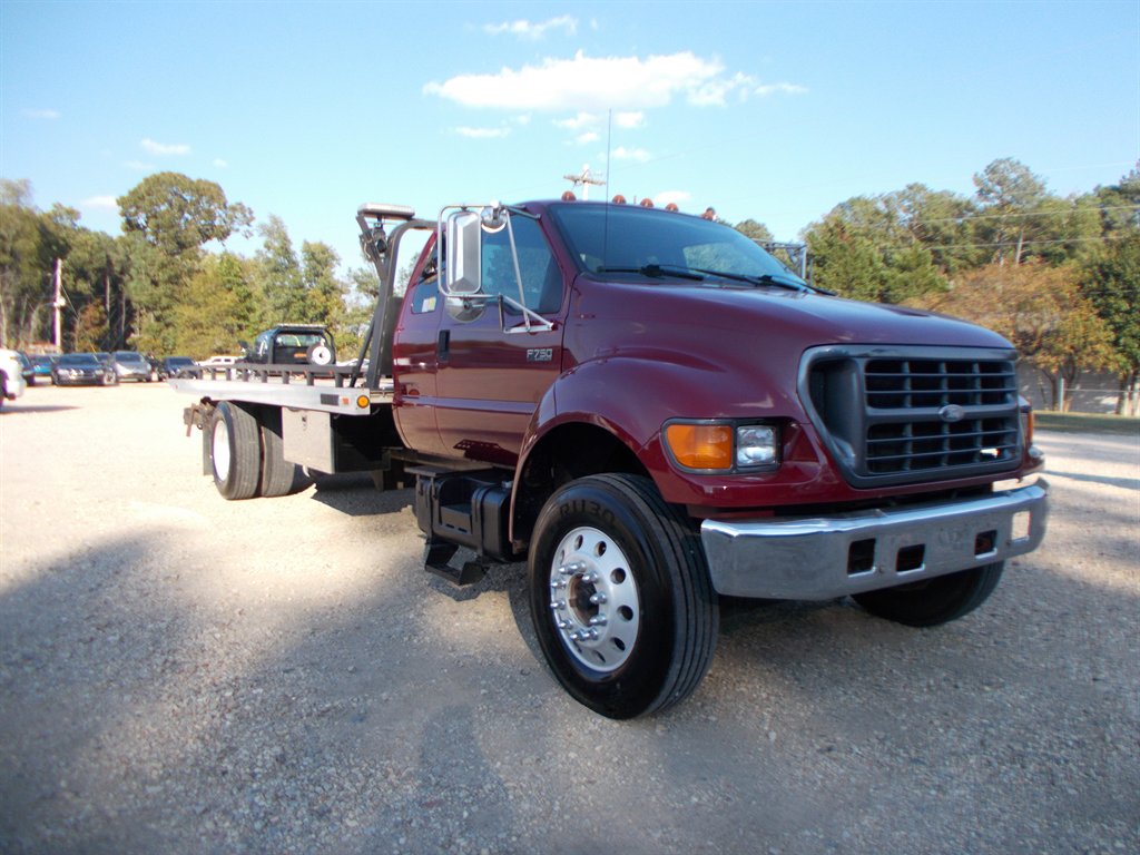 2000 Ford F-750