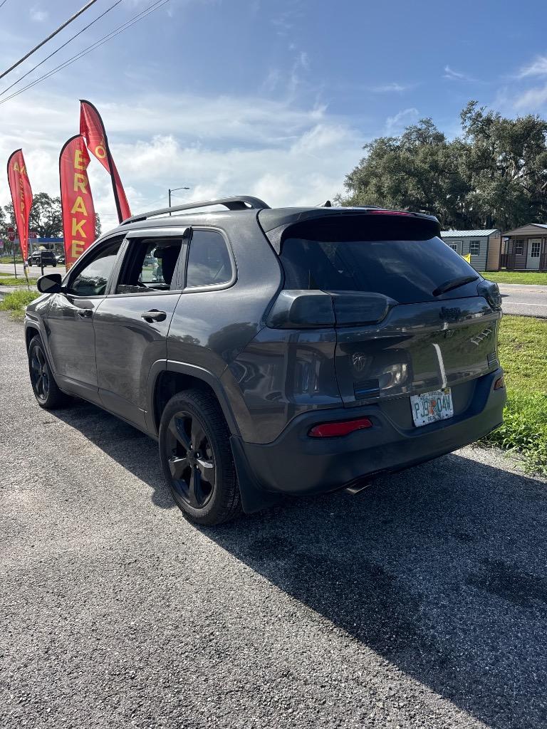 2016 Jeep Cherokee - $8,500
