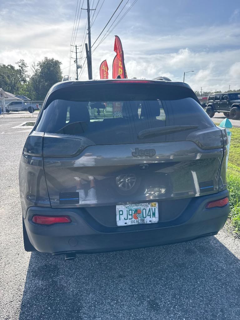 2016 Jeep Cherokee - $8,500