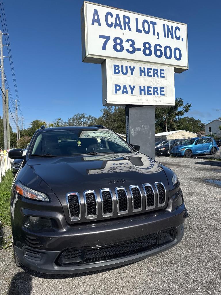 2016 Jeep Cherokee - $8,500
