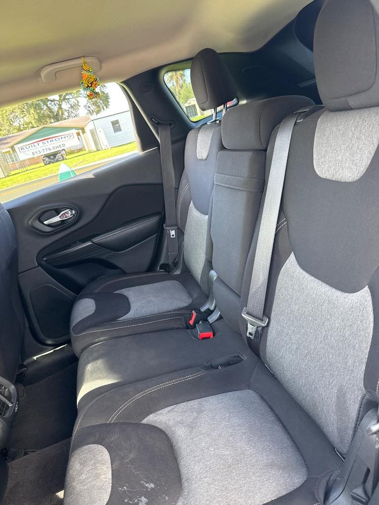 2016 Jeep Cherokee - $8,500