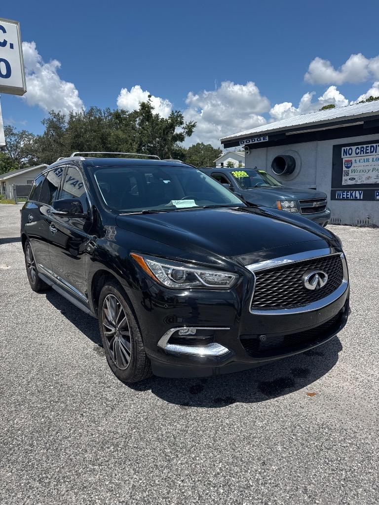 2017 INFINITI QX60 - $12,500