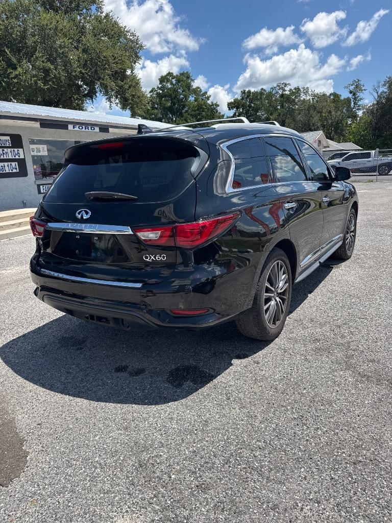 2017 INFINITI QX60 - $12,500
