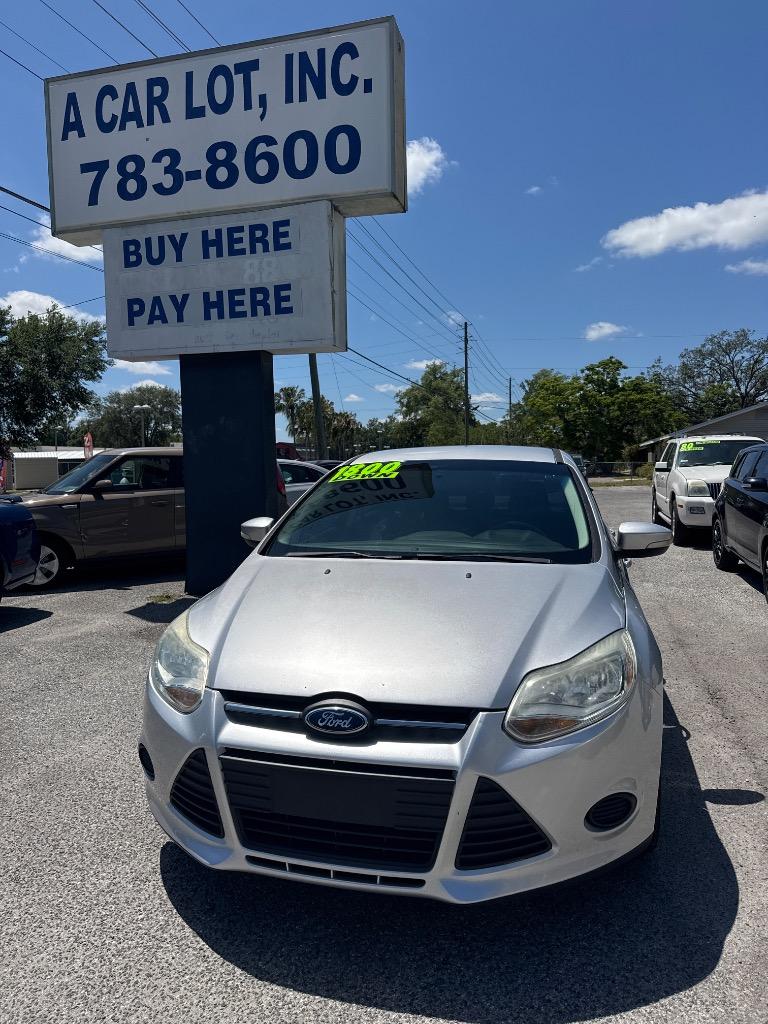 2014 Ford Focus SE photo