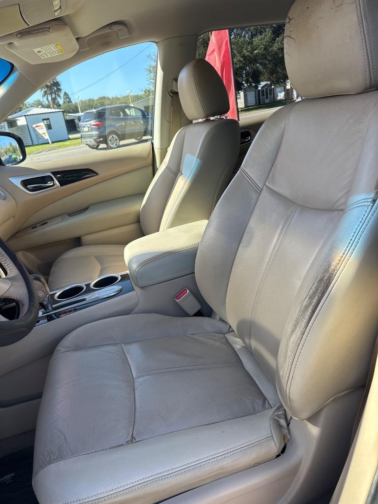 2013 Nissan Pathfinder - $8,500