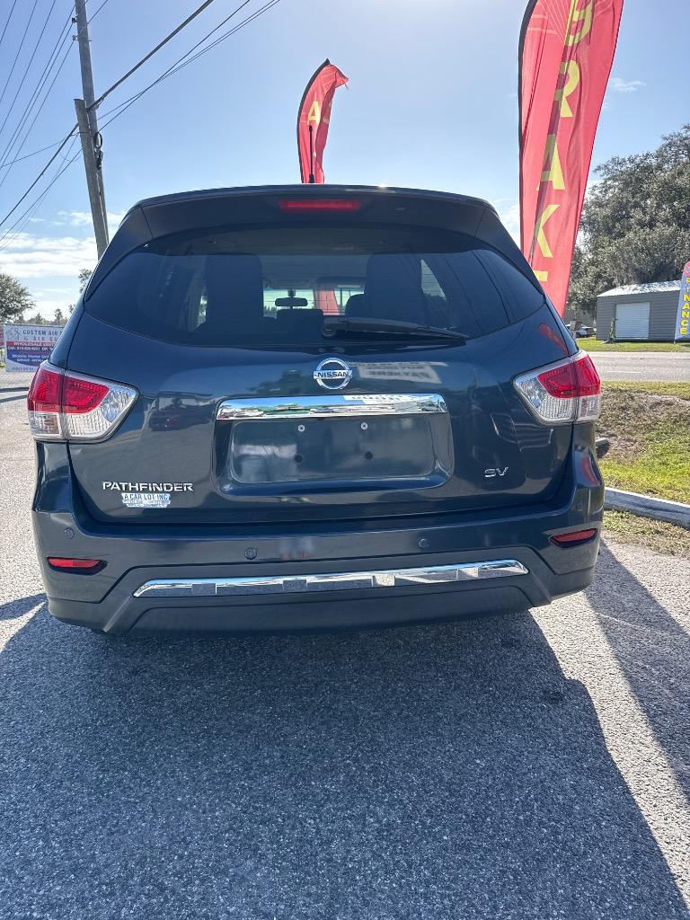 2013 Nissan Pathfinder - $8,500