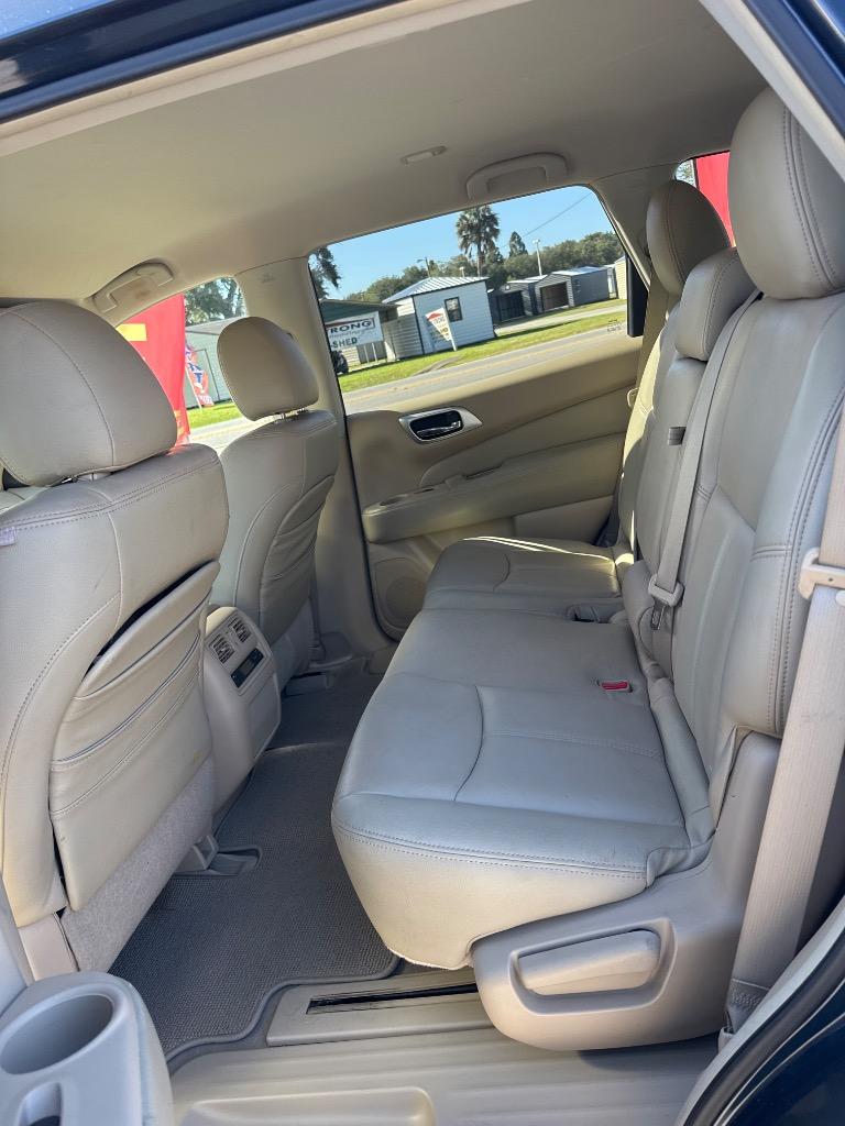 2013 Nissan Pathfinder - $8,500