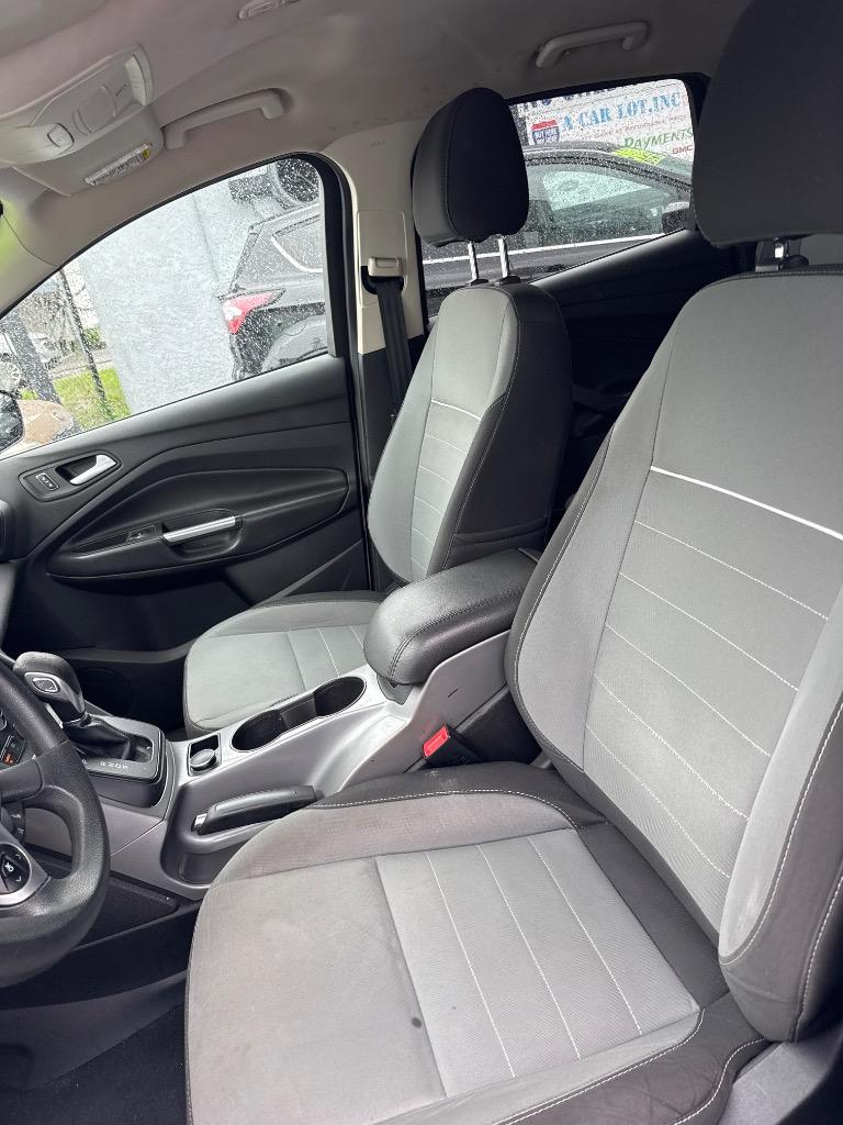 2014 Ford Escape SE photo