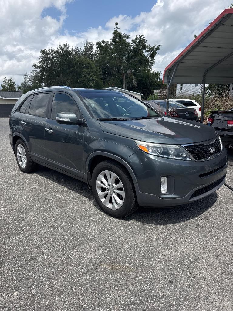 2014 Kia Sorento - $7,500