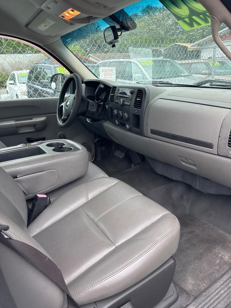 2008 Chevrolet Silverado - $5,950