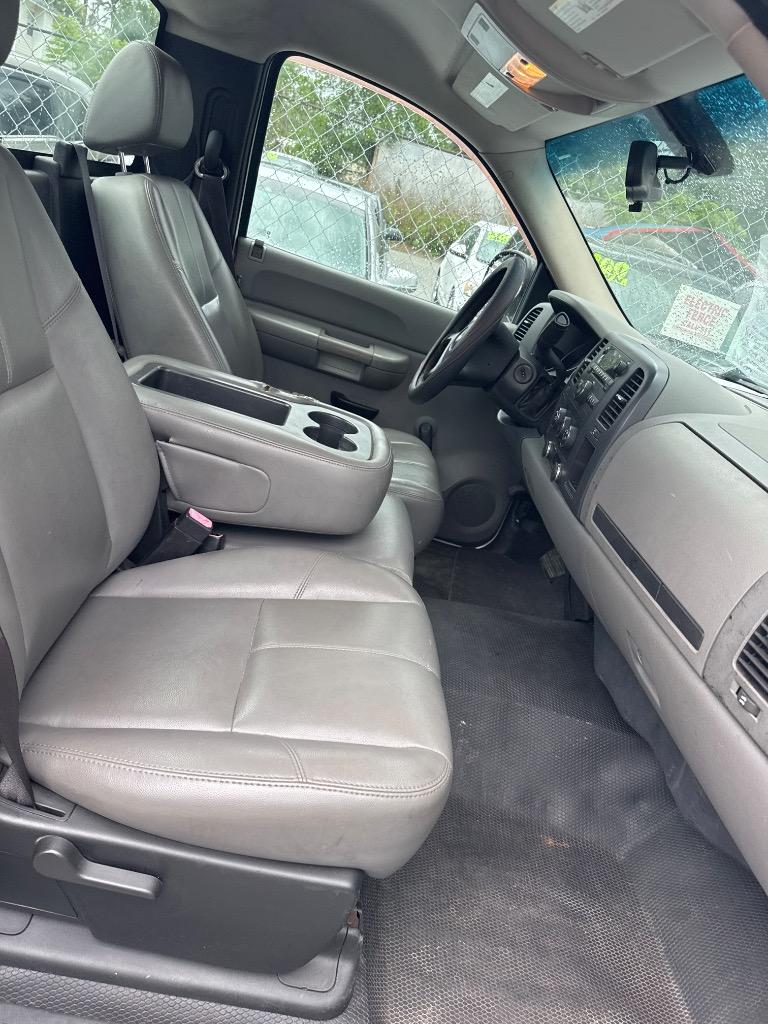 2008 Chevrolet Silverado - $5,950