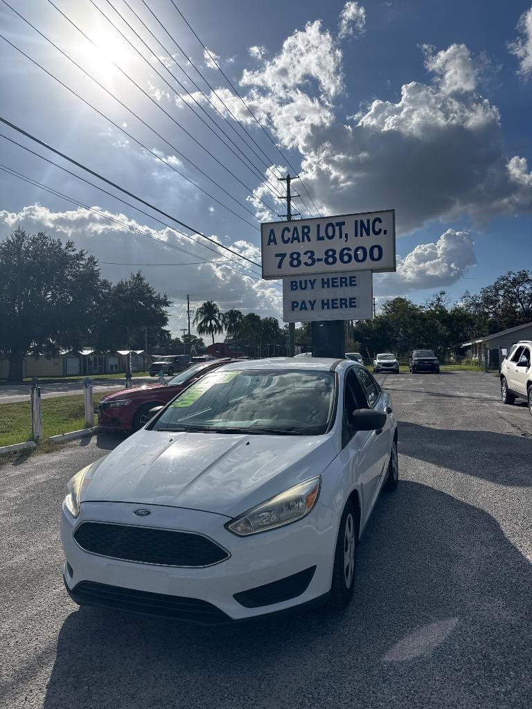 2017 Ford Focus - $4,950
