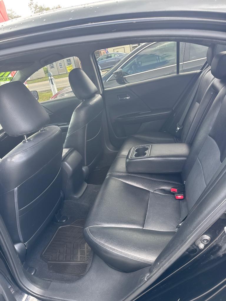 2015 Honda Accord - $10,500