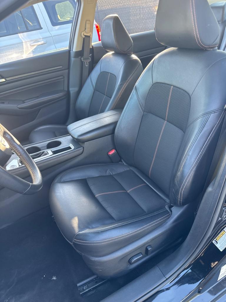 2022 Nissan Altima SR photo