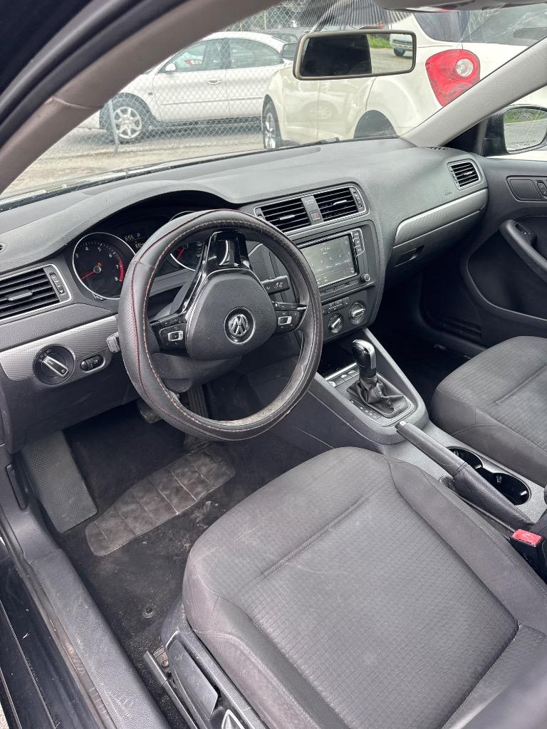 2015 Volkswagen Jetta - $6,500