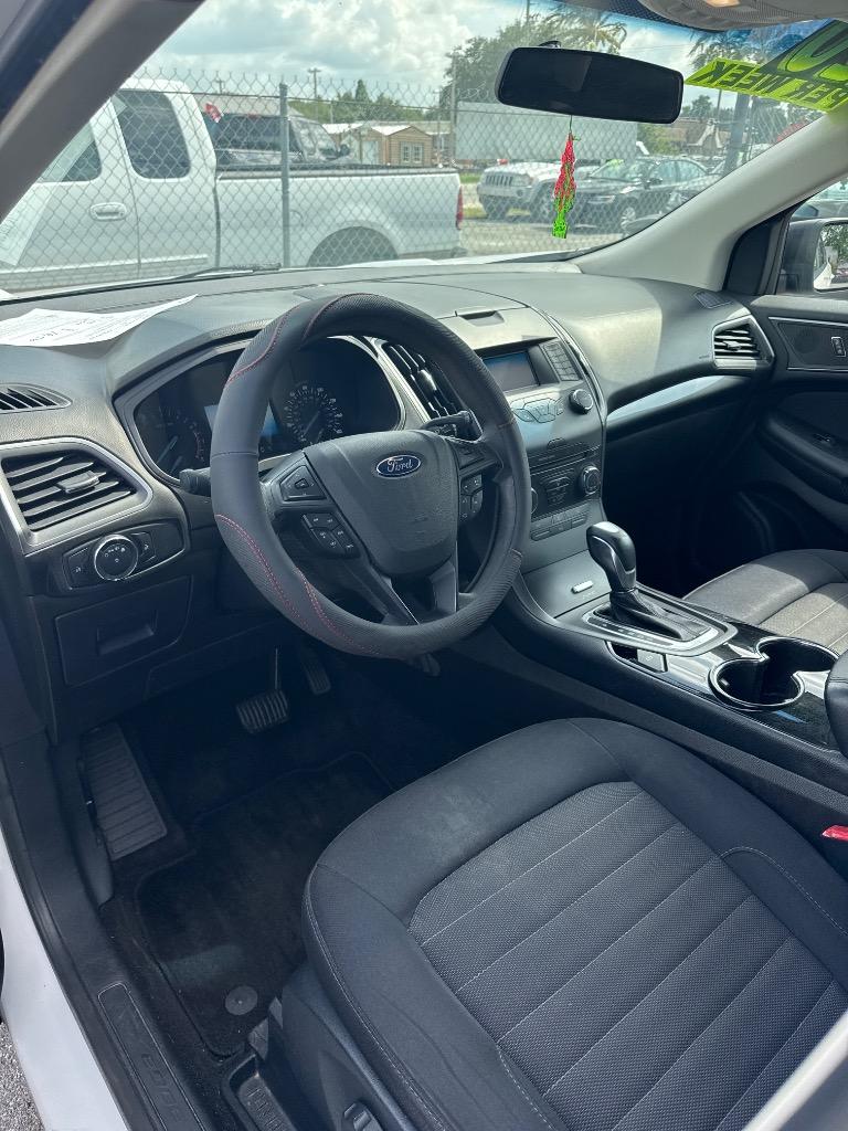 2017 Ford Edge - $10,500