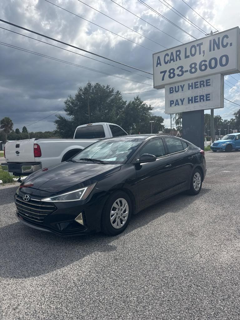 2020 Hyundai Elantra - $12,500