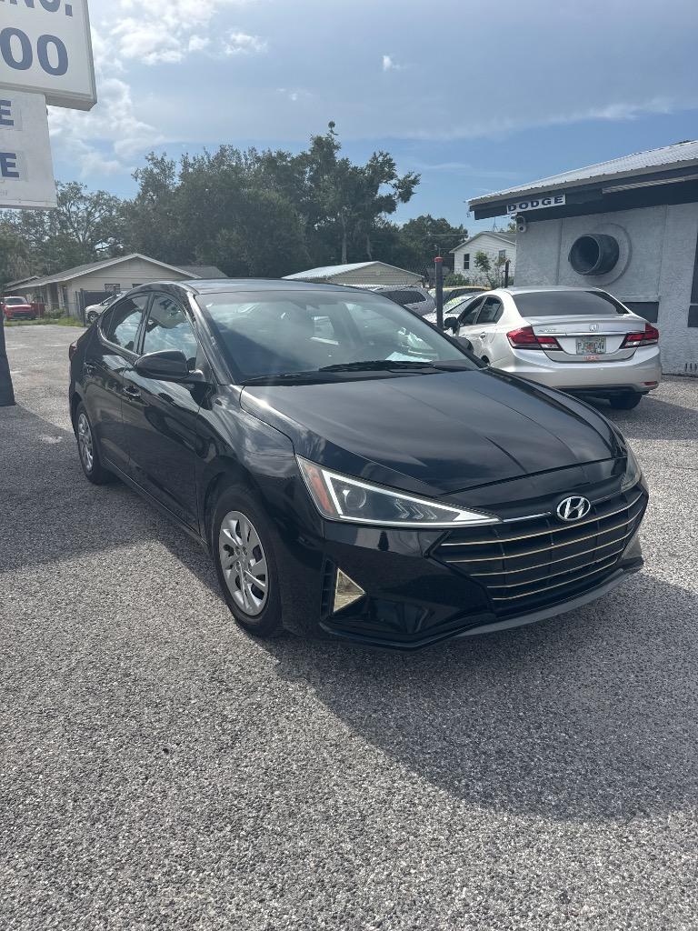 2020 Hyundai Elantra - $12,500