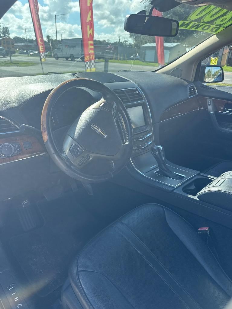 2011 Lincoln MKX - $5,950