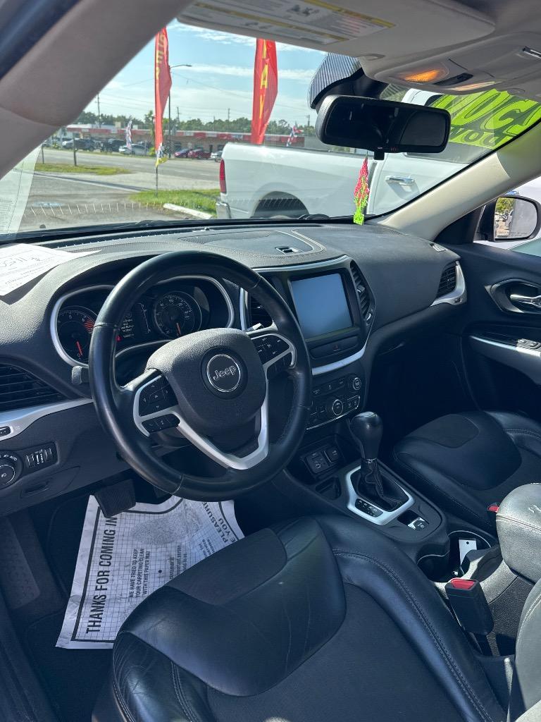2018 Jeep Cherokee - $11,500