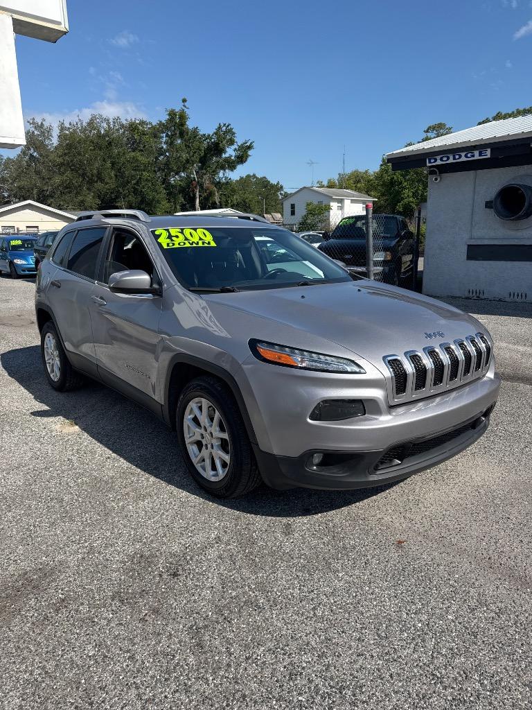 2018 Jeep Cherokee - $11,500