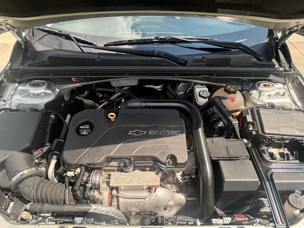 2017 Chevrolet Malibu LS photo