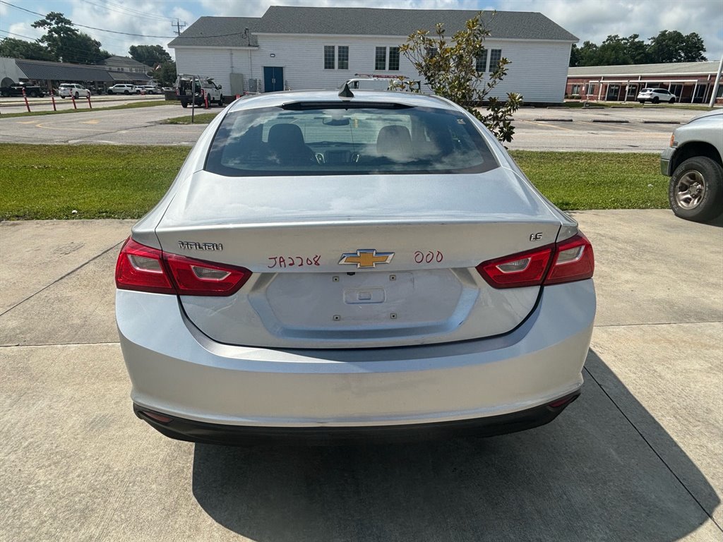 2017 Chevrolet Malibu LS photo