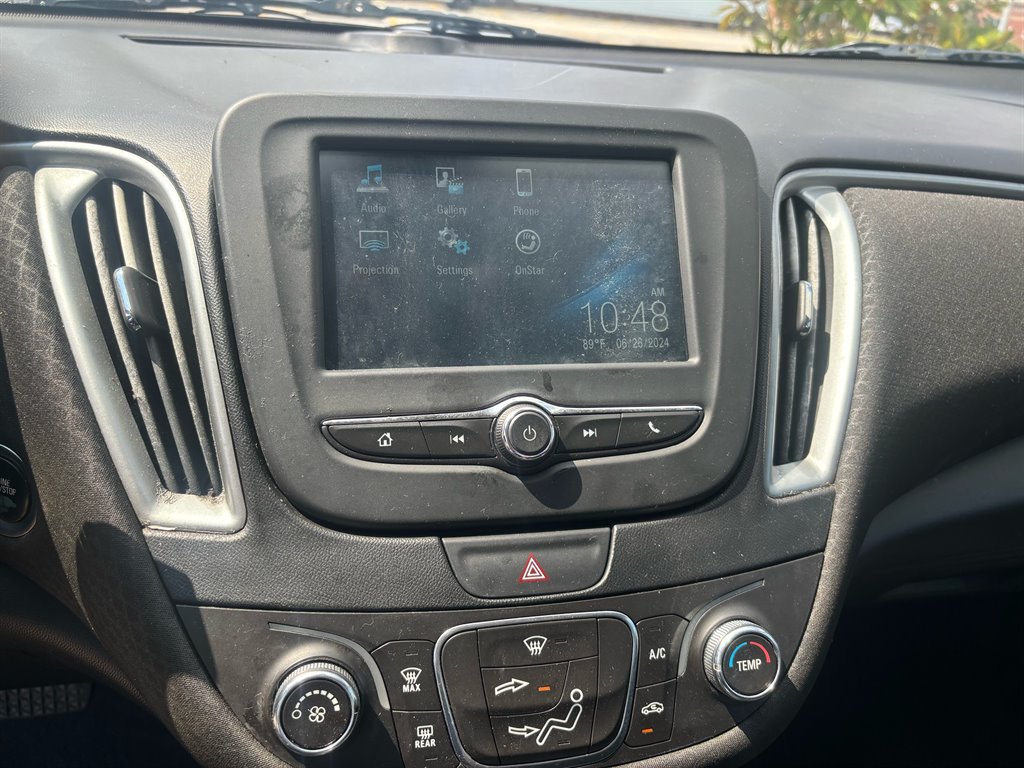 2017 Chevrolet Malibu LS photo