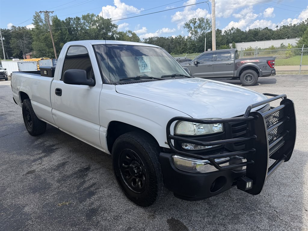 2006 GMC Sierra - $7,550
