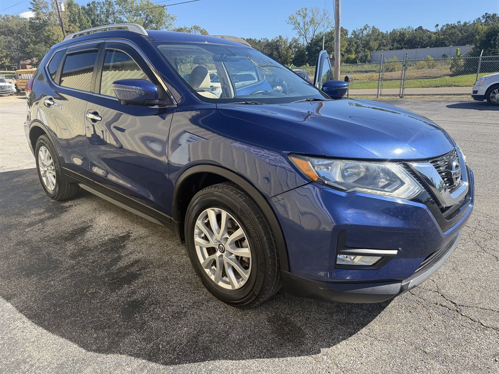 2017 Nissan Rogue - $10,995