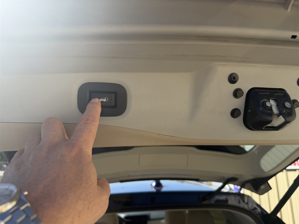 2017 Nissan Rogue - $10,995