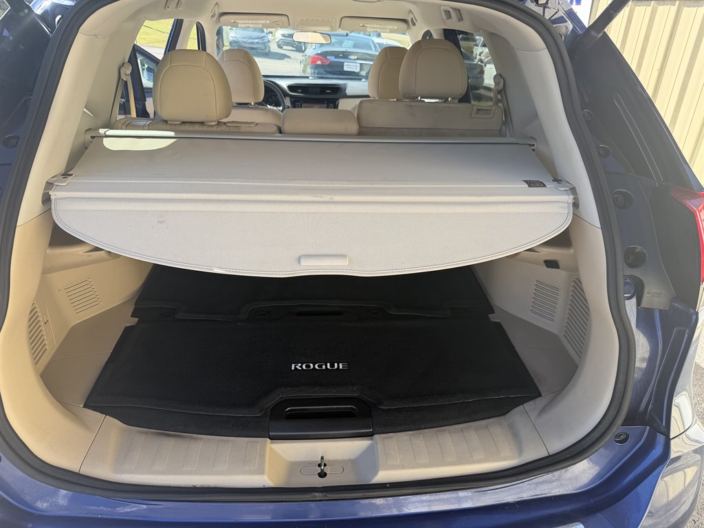 2017 Nissan Rogue - $10,995