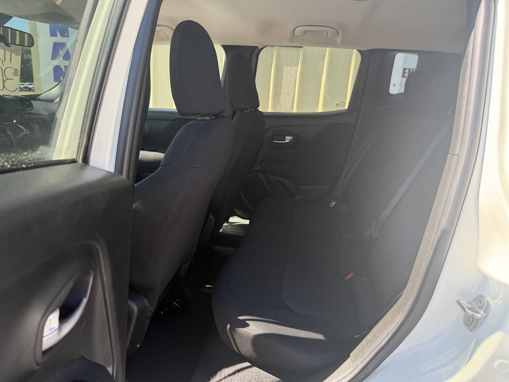 2020 Jeep Renegade - $11,500