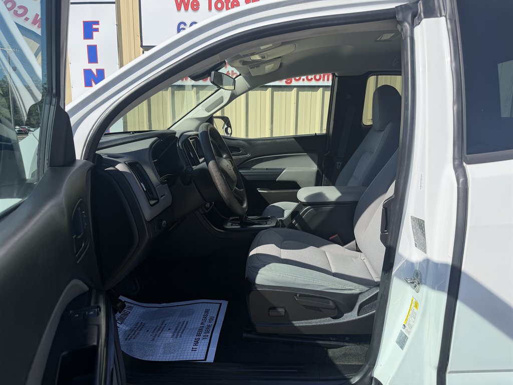2017 Chevrolet Colorado - $12,995