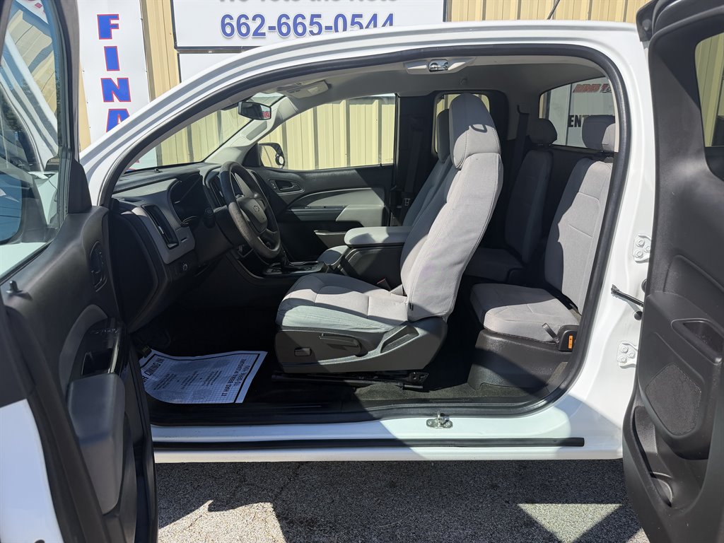 2017 Chevrolet Colorado - $12,995