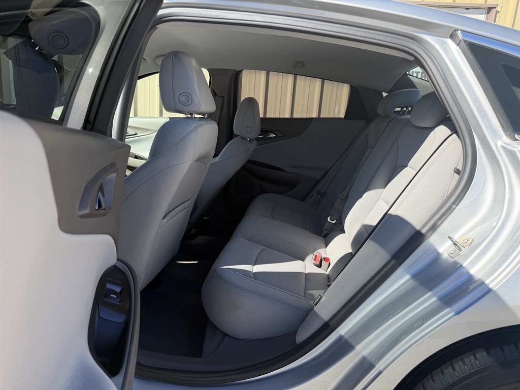 2022 Chevrolet Malibu - $13,900