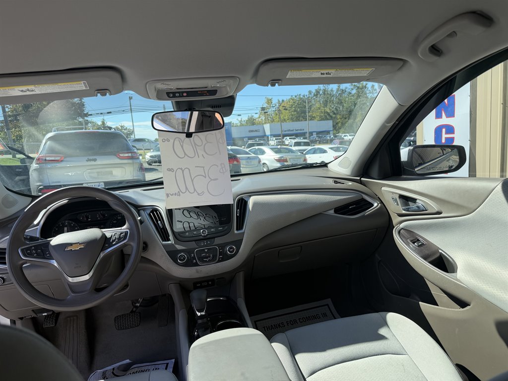 2022 Chevrolet Malibu - $13,900
