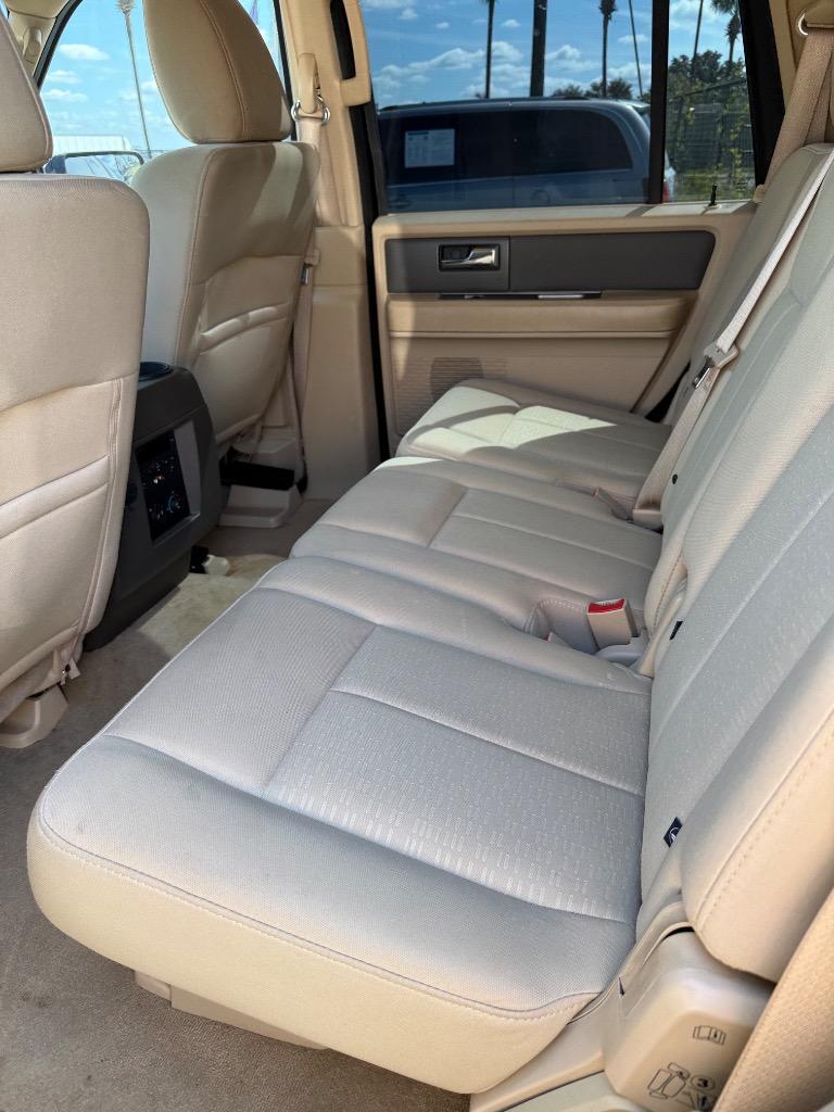 2013 Ford Expedition - $6,995
