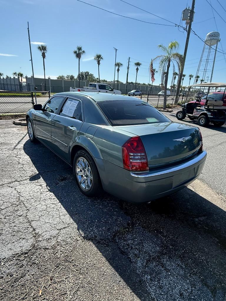 2005 Chrysler 300 - $5,995